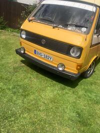 VOLKSWAGEN CAMPER