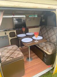 VOLKSWAGEN CAMPER